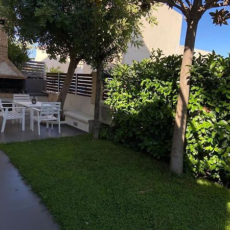 Cozy 2 Room Apartment With Garden Near Athens Air-Port Ártemida Kültér fotó