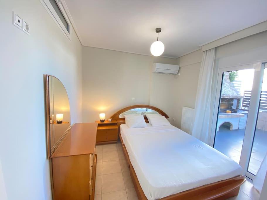 Cozy 2 Room Apartment With Garden Near Athens Air-Port Ártemida Kültér fotó
