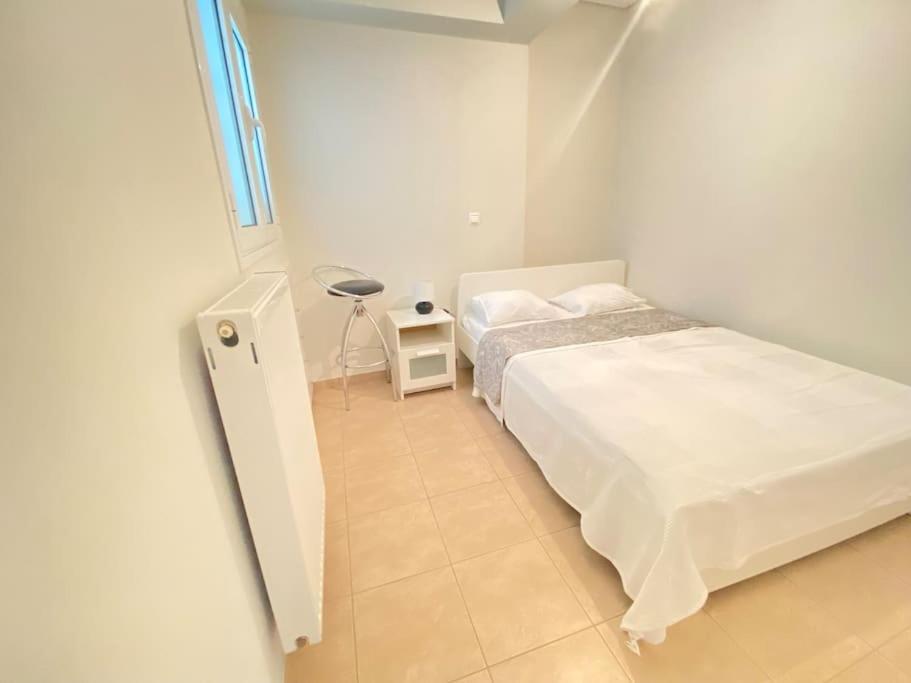 Cozy 2 Room Apartment With Garden Near Athens Air-Port Ártemida Kültér fotó