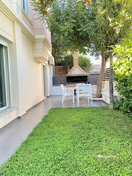 Cozy 2 Room Apartment With Garden Near Athens Air-Port Ártemida Kültér fotó