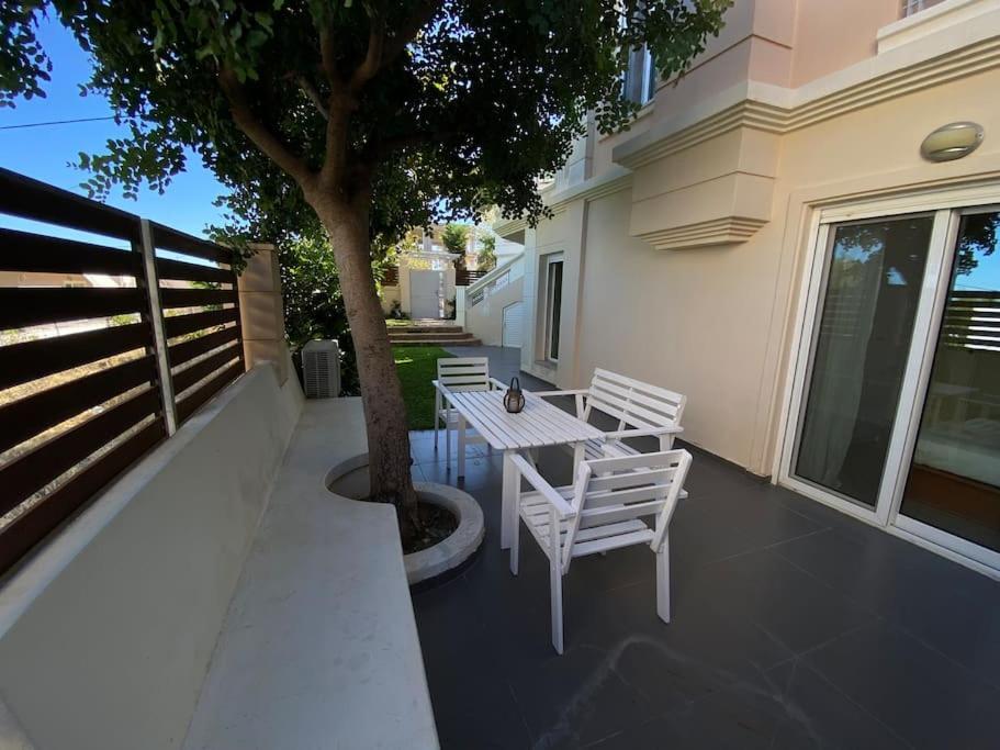 Cozy 2 Room Apartment With Garden Near Athens Air-Port Ártemida Kültér fotó