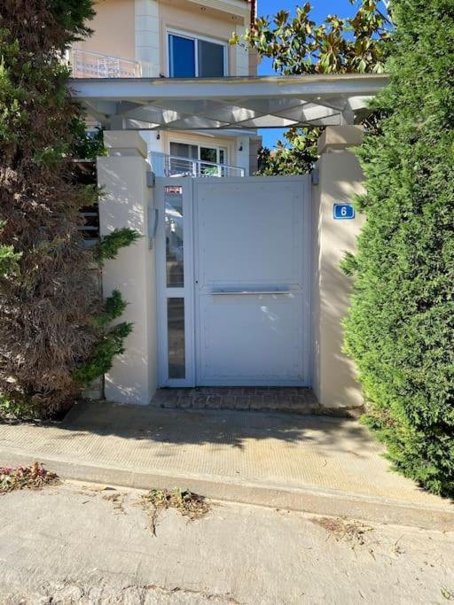 Cozy 2 Room Apartment With Garden Near Athens Air-Port Ártemida Kültér fotó